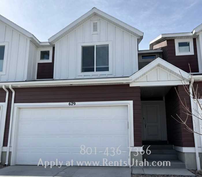 629 N Scuttlebutt Ln #1 - Photo 2 of 39