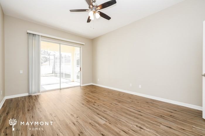 8740 Ashworth Dr - Photo 3 of 14