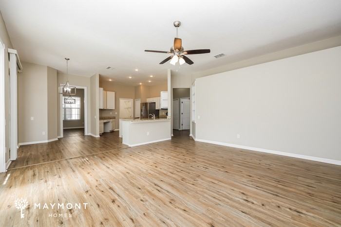 8740 Ashworth Dr - Photo 6 of 14