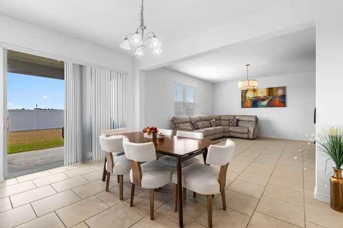 5640 Camilla St - Photo 7 of 41