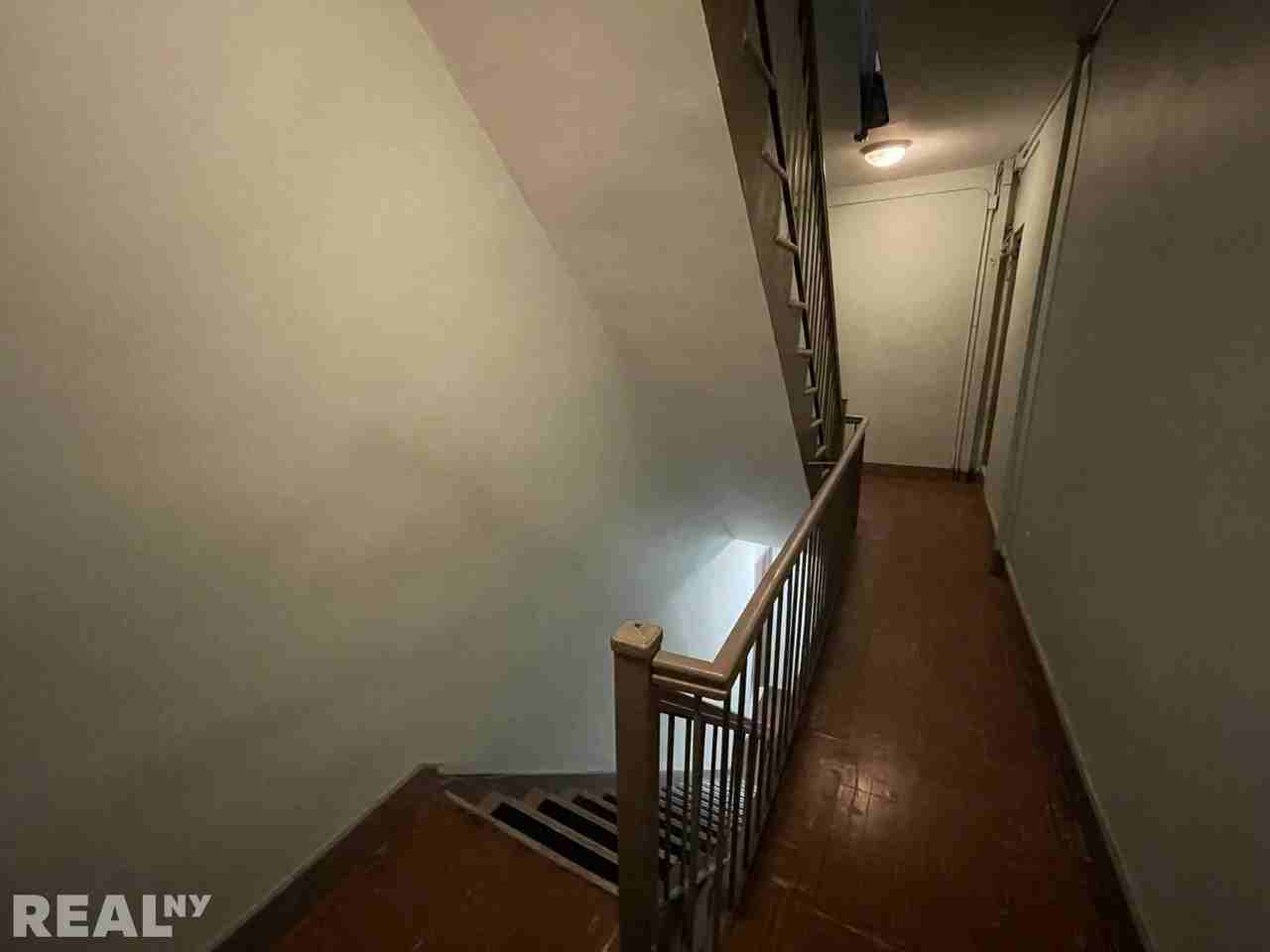 1273 3rd Ave #24 - Photo 4 of 5