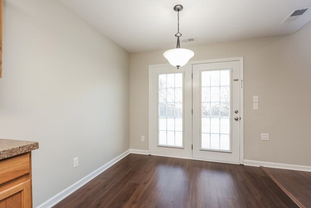 707 Bob White Ct - Photo 7 of 17