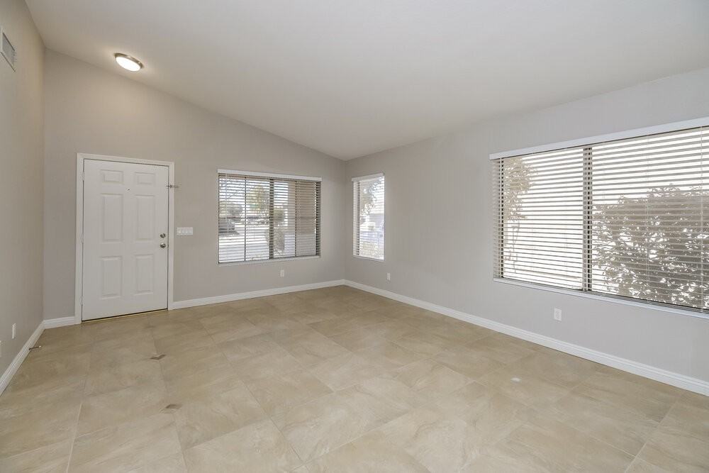 1233 S Colonial Dr - Photo 7 of 16