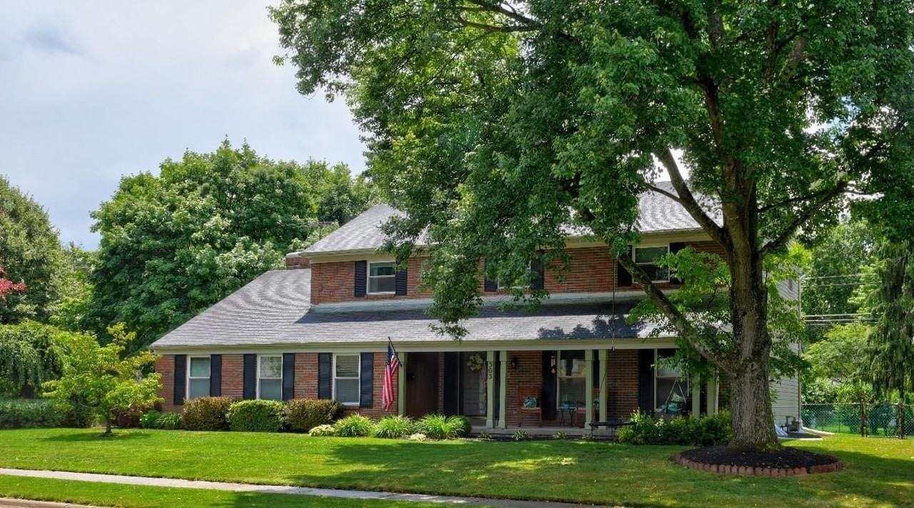 303 Greenglade Ave - Photo 2 of 39