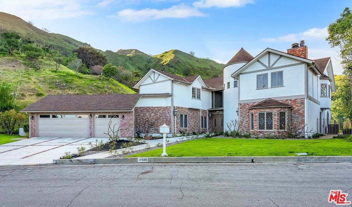 17606 Camino De Yatasto - Photo 2 of 38