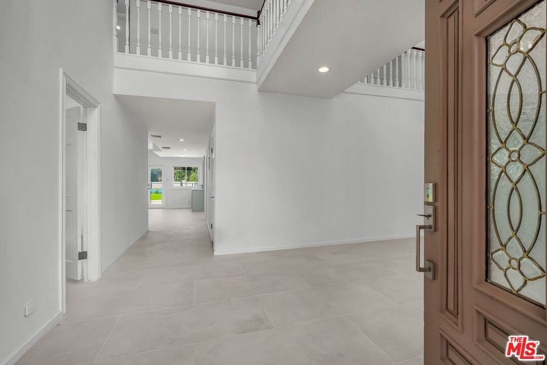 17606 Camino De Yatasto - Photo 3 of 38