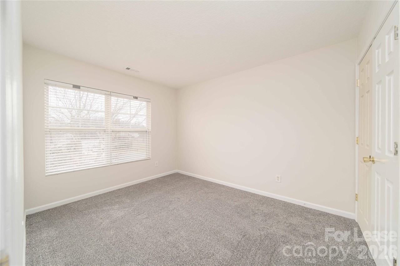 2116 Sebastiani Dr - Photo 6 of 9