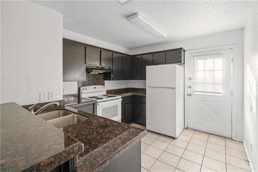 1219 W Carmen Ave Apt 1 #1 - Photo 5 of 14