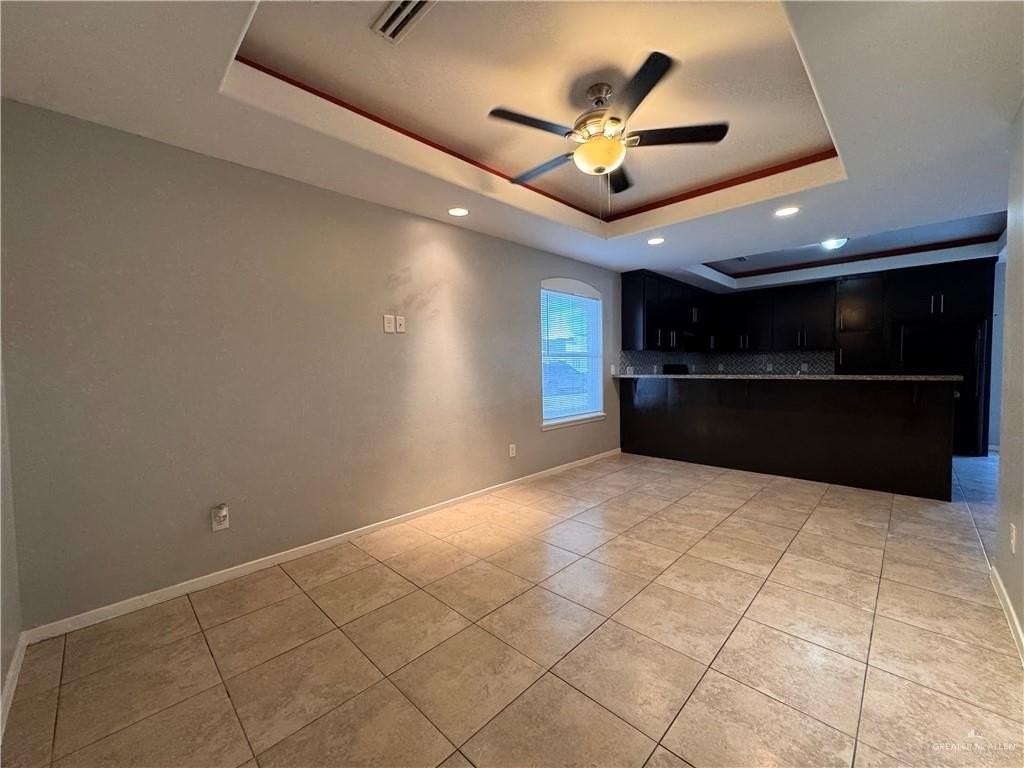 3828 W Sarah Evans Apt 3 #3 - Photo 3 of 28