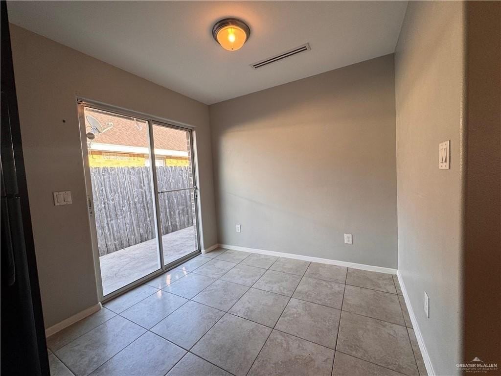 3828 W Sarah Evans Apt 3 #3 - Photo 6 of 28