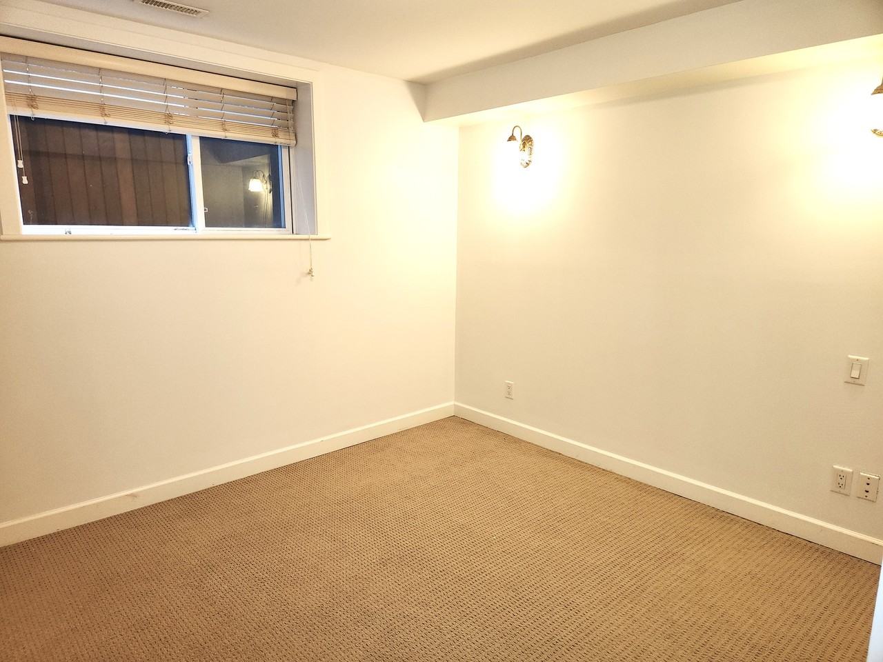 7170 199 Street - Photo 5 of 9