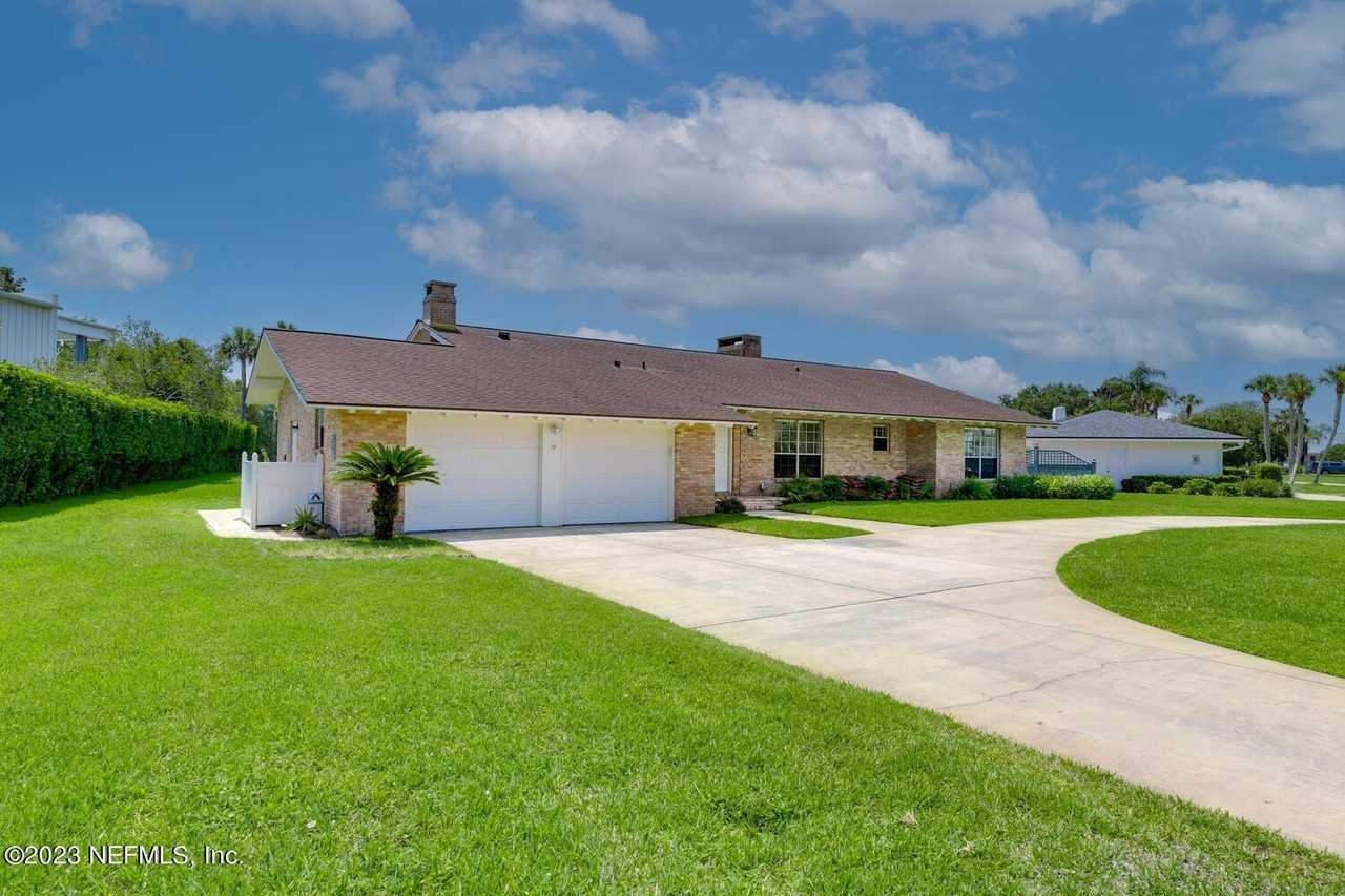 221 Pablo Rd - Photo 2 of 27