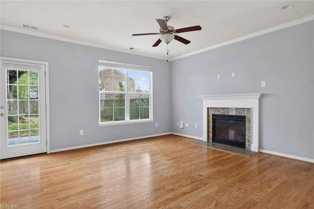 9404 Hickory St - Photo 7 of 32