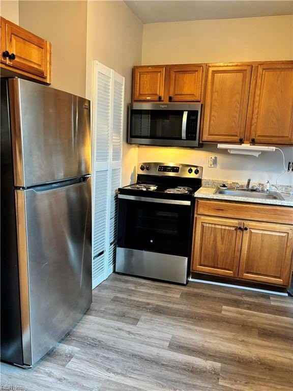 1011 Hillside Ave - Photo 5 of 15