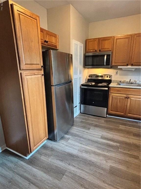 1011 Hillside Ave - Photo 6 of 15