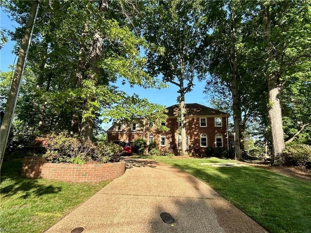 805 De La Fayette Ct - Photo 2 of 33