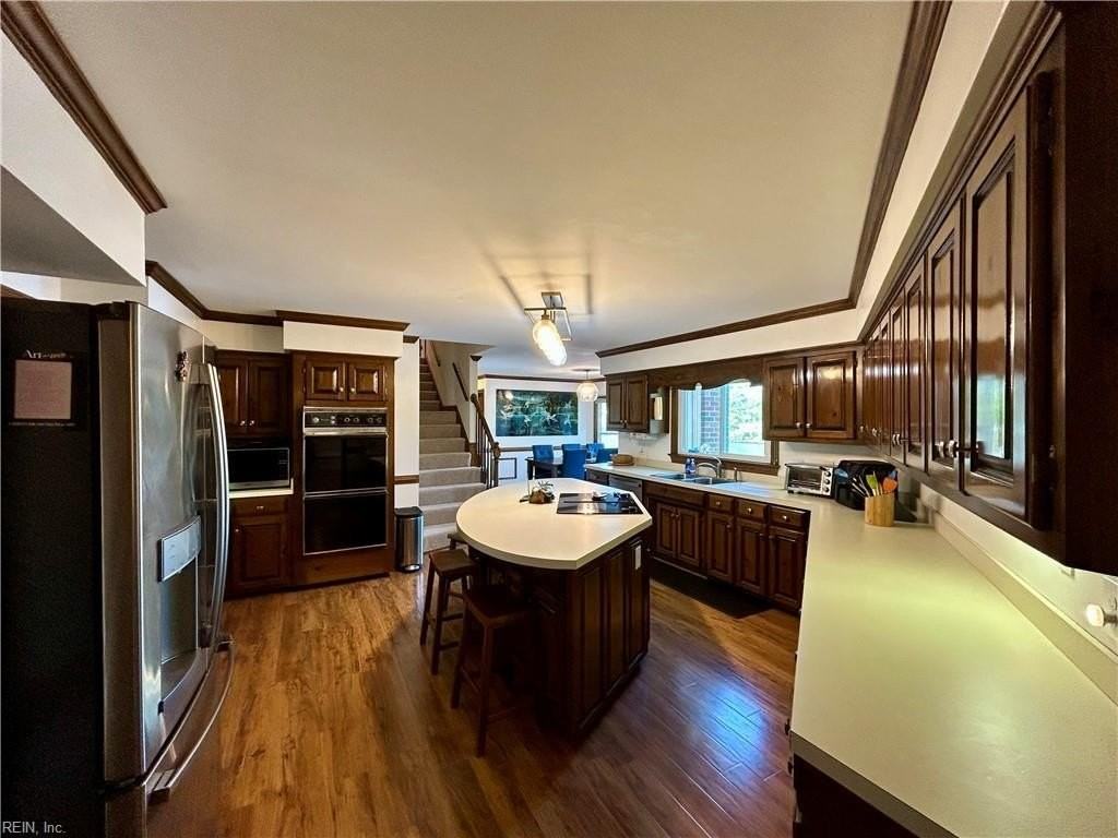 805 De La Fayette Ct - Photo 7 of 33