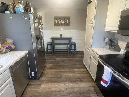 1907 Gilmore St - Photo 3 of 11