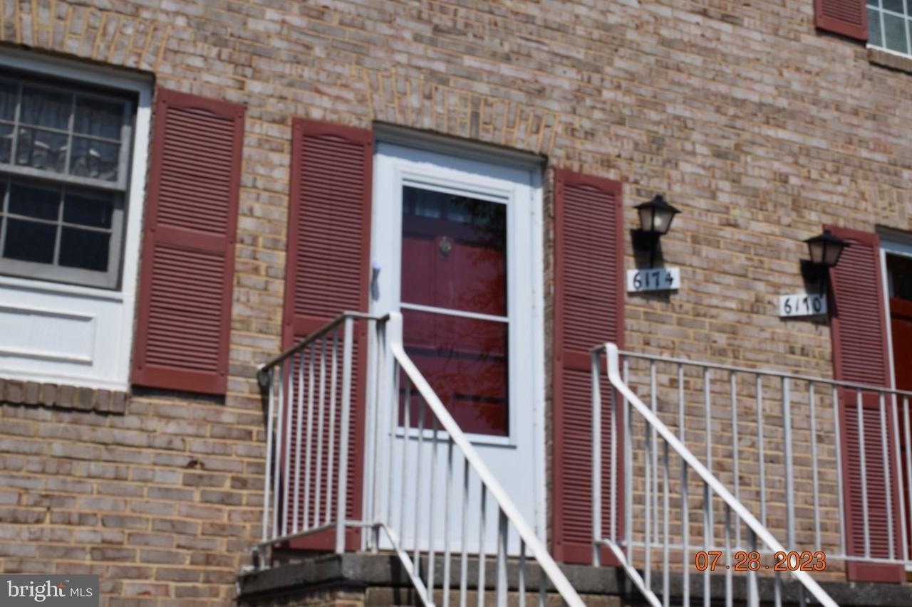 6174 Strasburg Dr - Photo 2 of 14