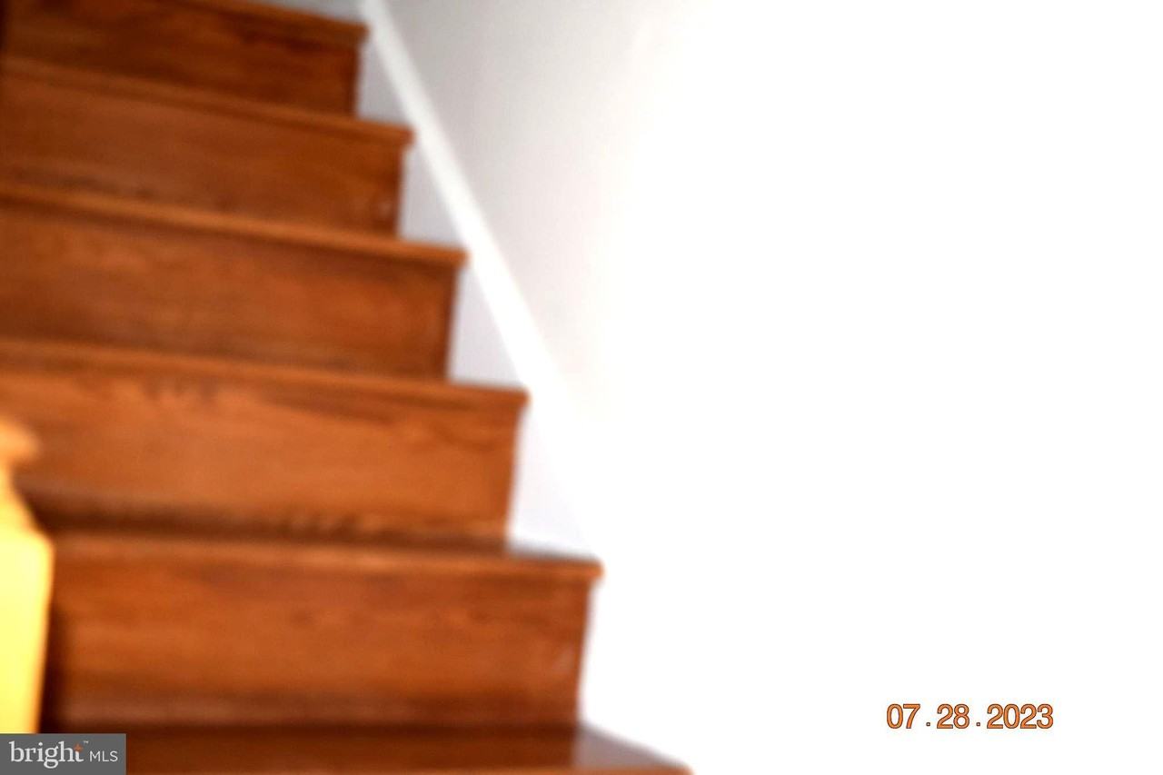 6174 Strasburg Dr - Photo 5 of 14