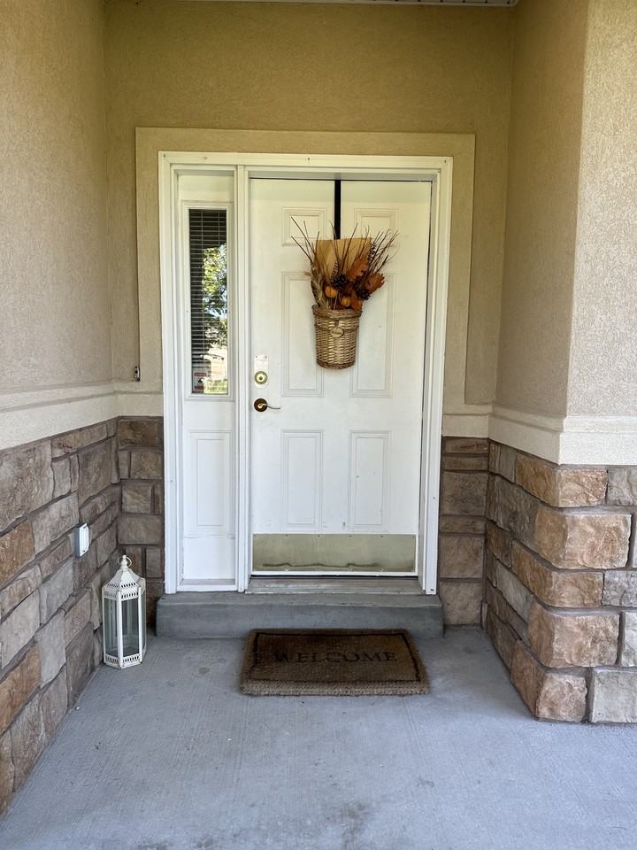 7173 S Kristilyn Ln - Photo 3 of 21