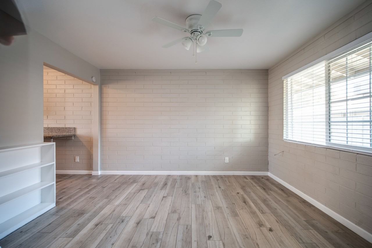 933 S Farmer Ave #939-3 - Photo 6 of 20