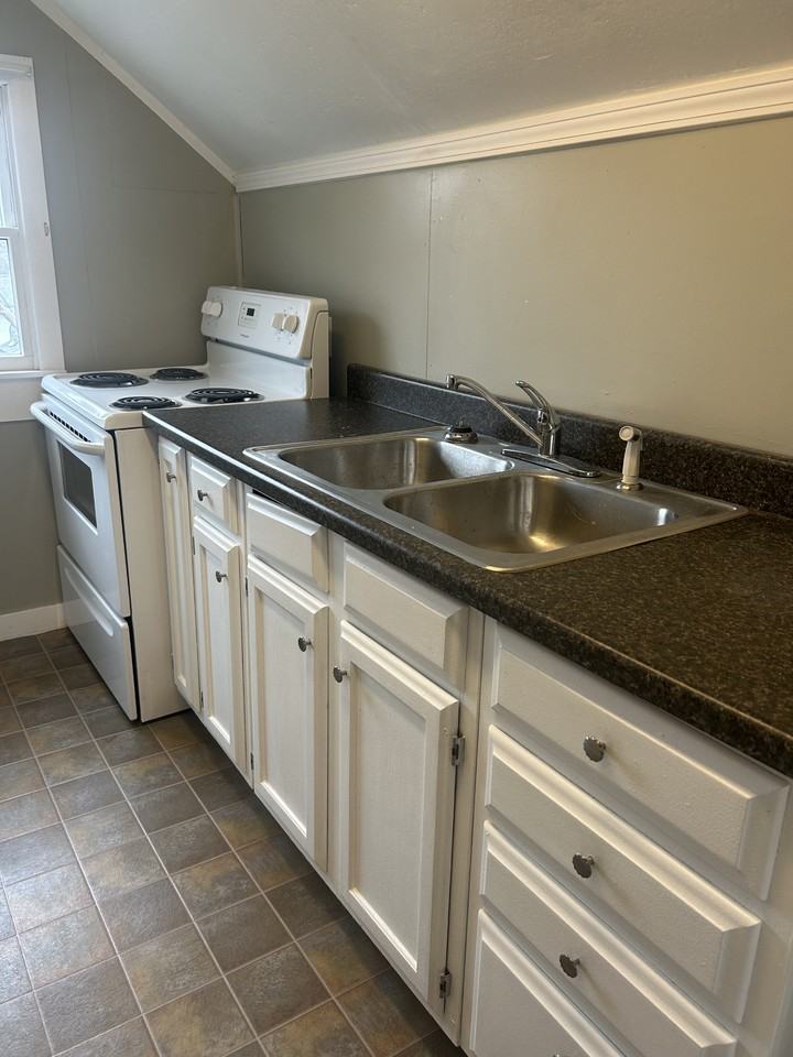 335 S Lincoln Ave #2ndFL - Photo 6 of 10