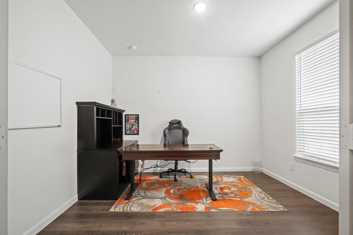 5321 Waterview Ct - Photo 2 of 5