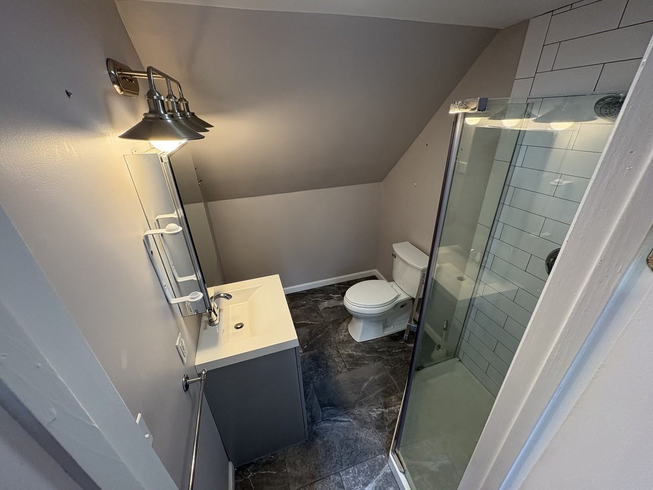 427 Raft Avenue - Photo 4 of 5