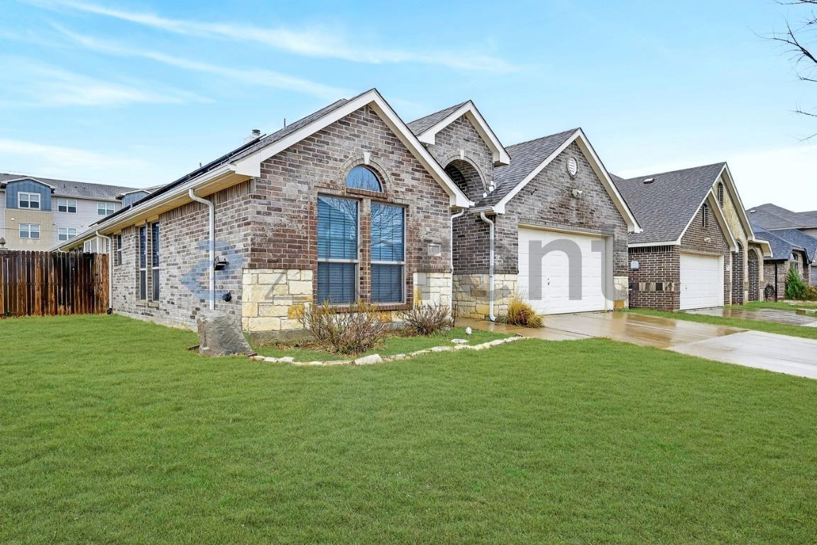 1301 Raleigh Path Rd - Photo 2 of 33