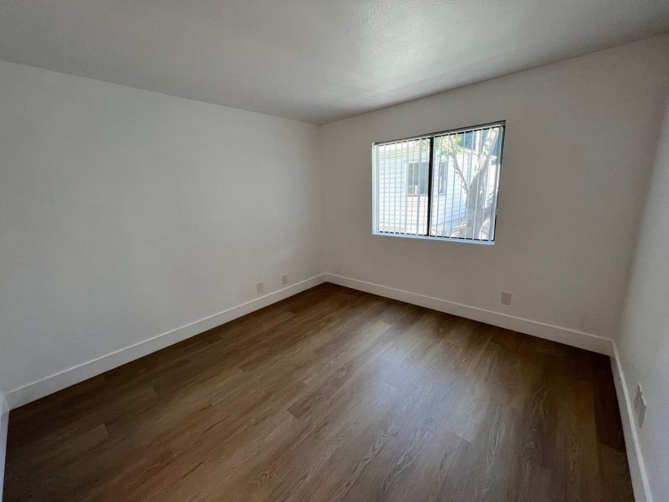 1321 N Vista St - Photo 6 of 50