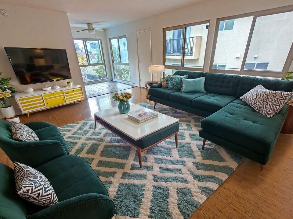 1915 Grace Ave - Photo 6 of 39