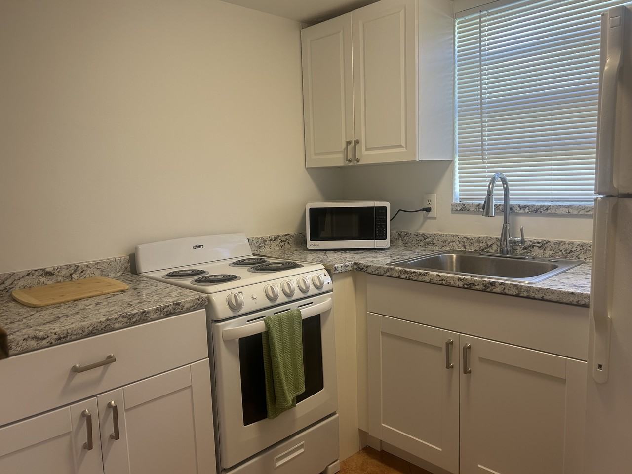 911 North Federal Highway #105 - Photo 4 of 4