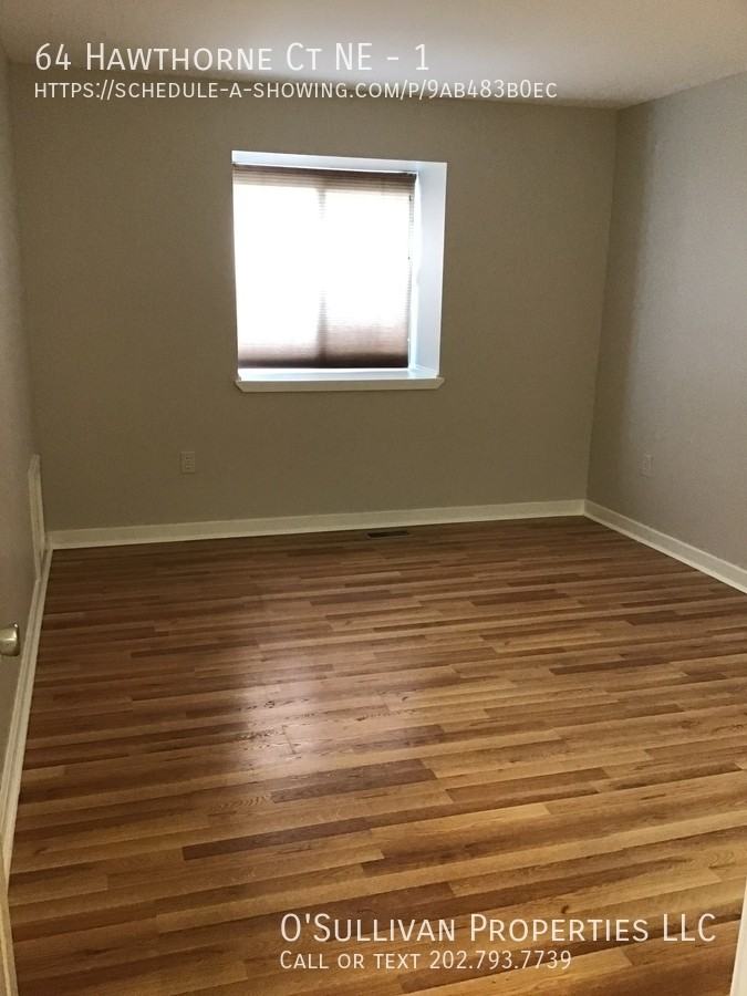 64 Hawthorne Ct Ne #1 - Photo 4 of 11