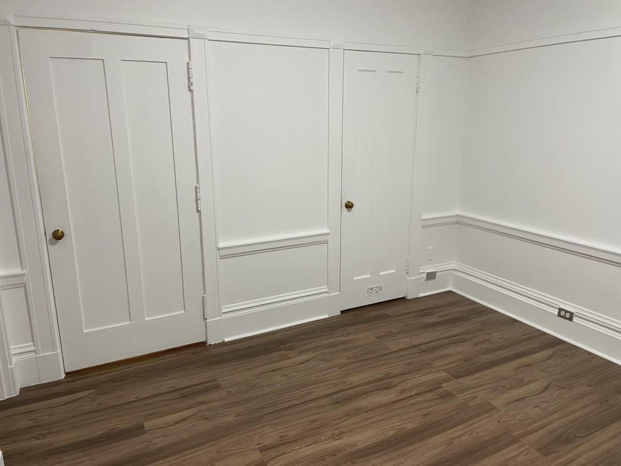 1144 Larkin St - Photo 4 of 8