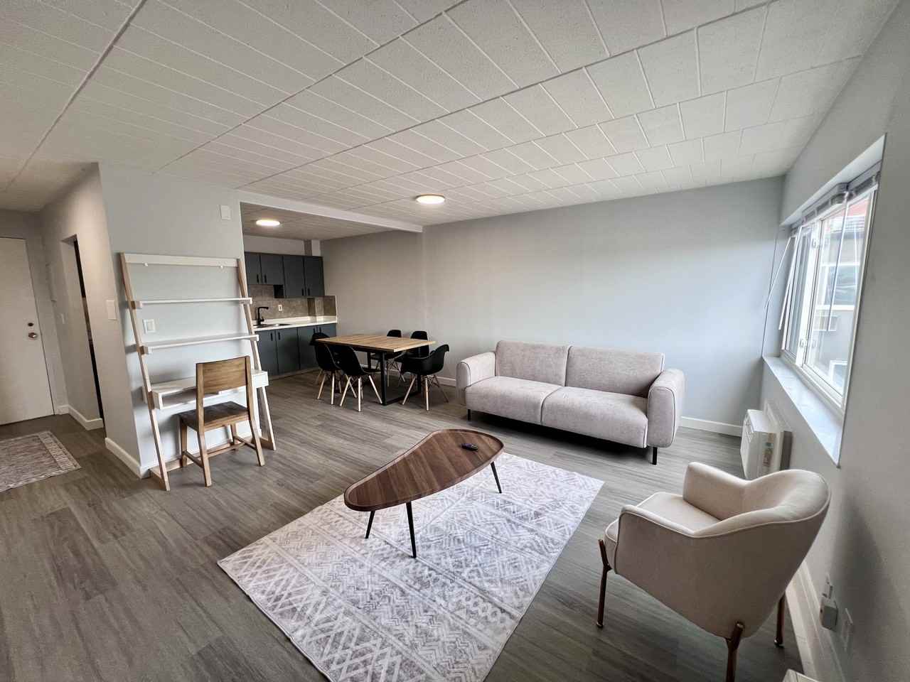 180 Tecumseh Rd E #6 - Photo 5 of 11