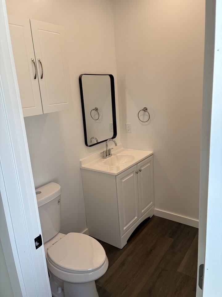 316 E Mazon Ave - Photo 4 of 14