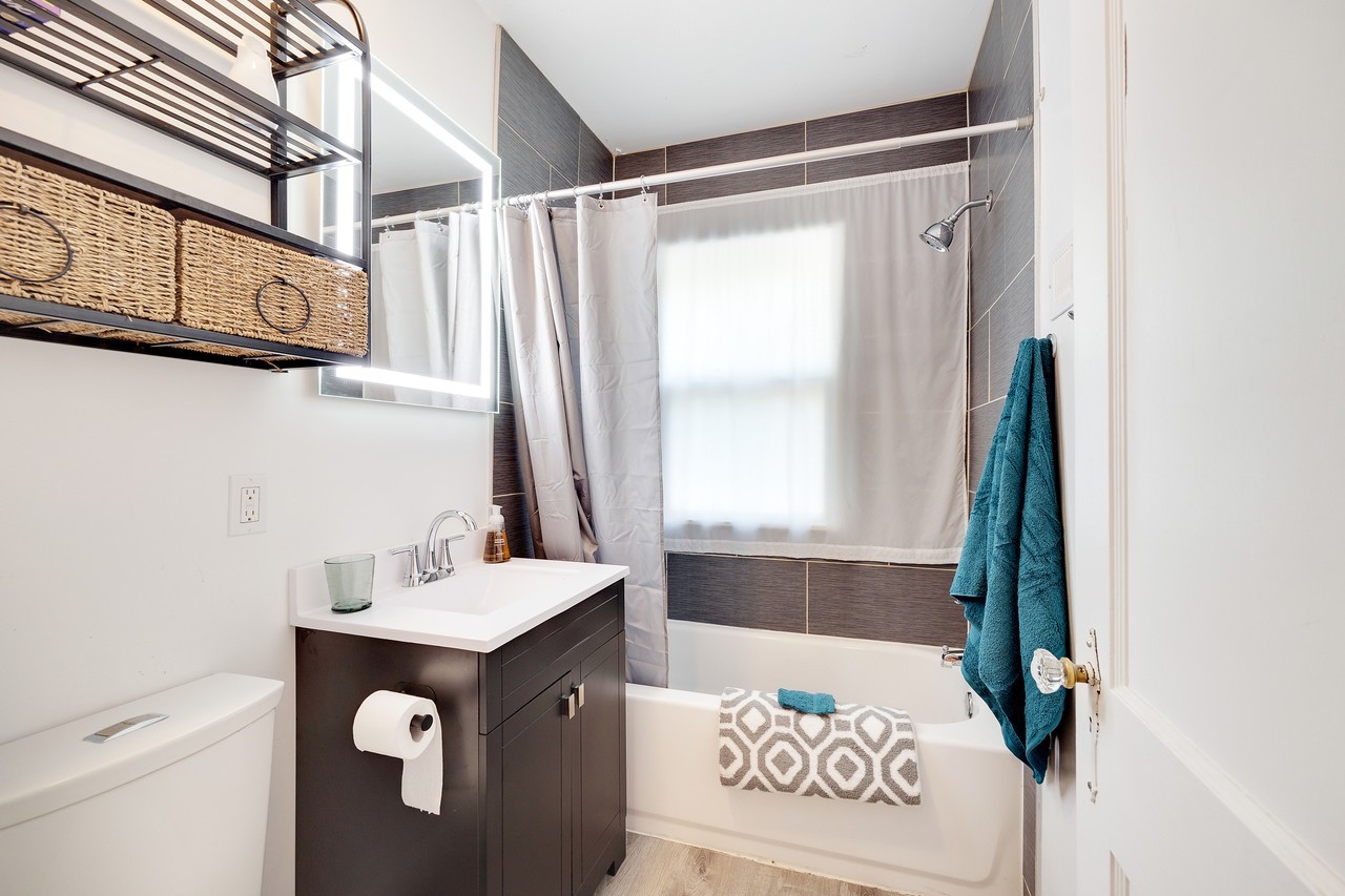 4050 State Line Rd #4050 - Photo 3 of 11