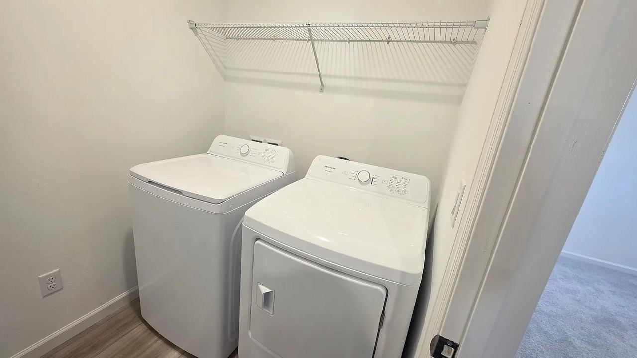 3971 Mid Century St #A - Photo 7 of 20