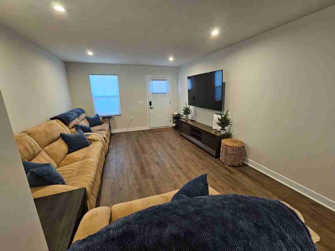 18347 Centennial Cir - Photo 2 of 11