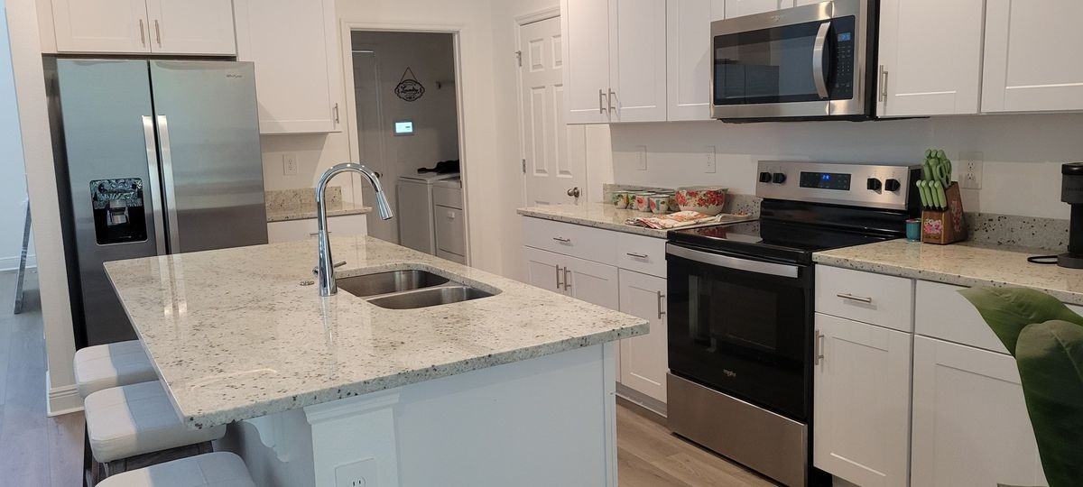 284 Links Terrace Blvd - Photo 3 of 25