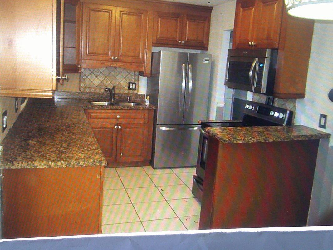 625 Nw 21st St - Photo 3 of 8