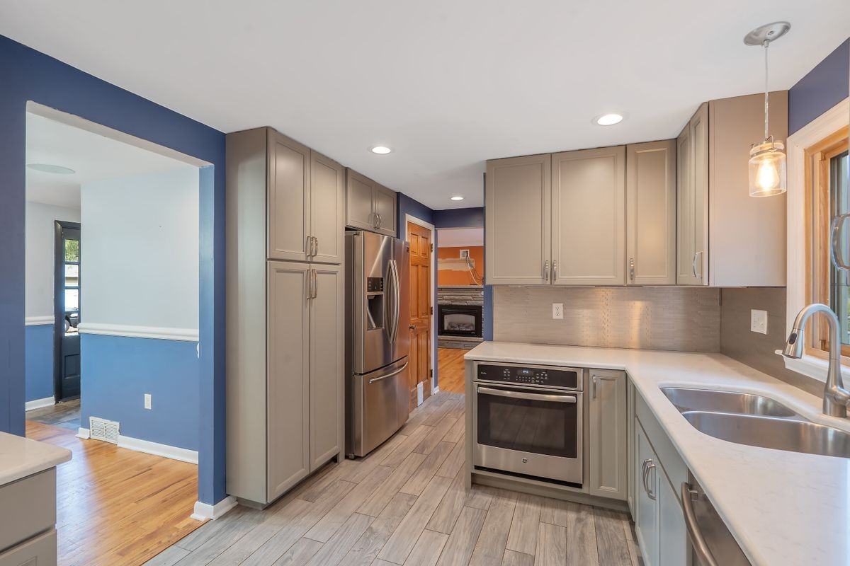 20 Apricot Ln - Photo 4 of 40