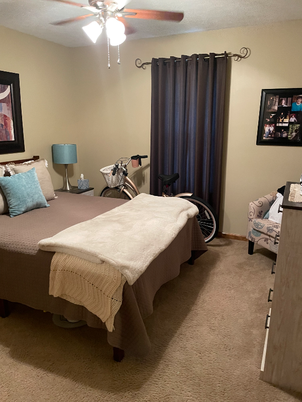 55 Marty Way - Photo 7 of 8