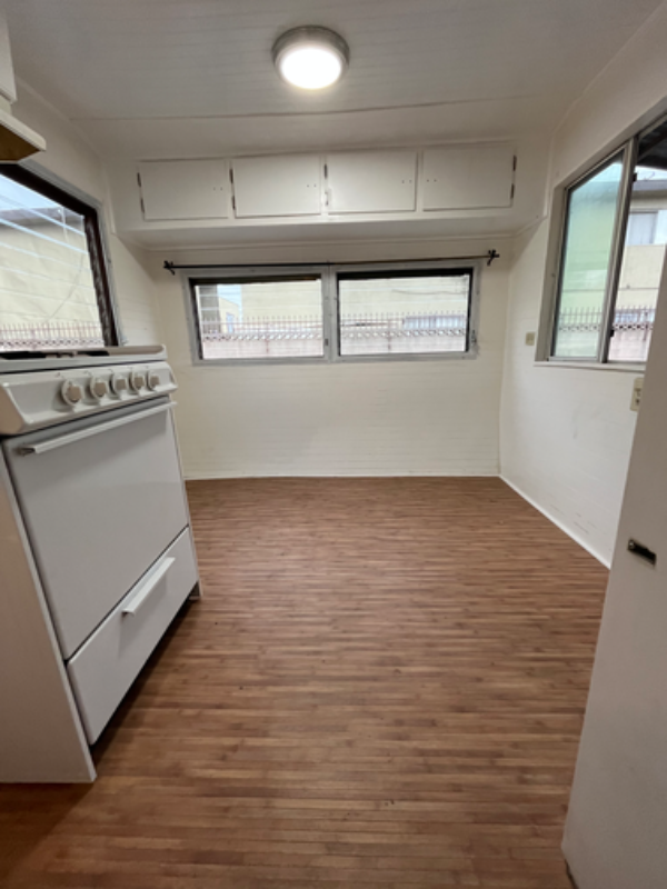 15012 Lemoli Ave - Photo 6 of 11