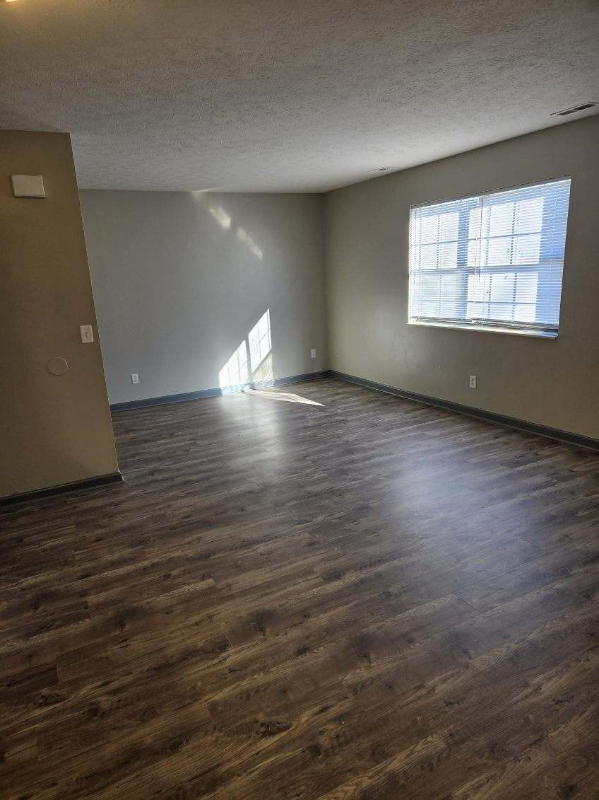 32 Scioto Dr #I - Photo 3 of 12