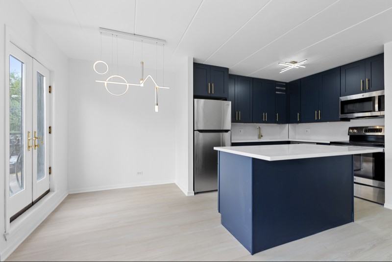 711 W Gordon Ter #110 - Photo 2 of 13