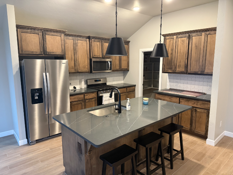 6413 Se 84th St - Photo 2 of 8