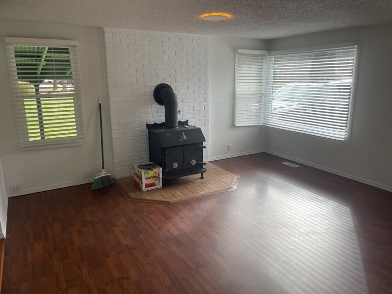 3508 Se 5th St - Photo 5 of 12