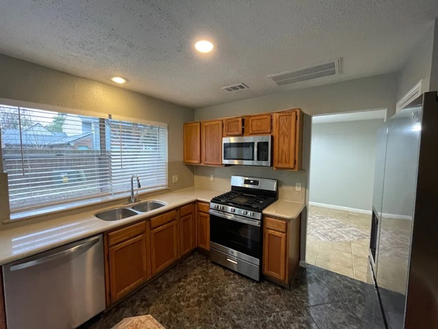 7715 Spruce Haven Dr - Photo 3 of 11